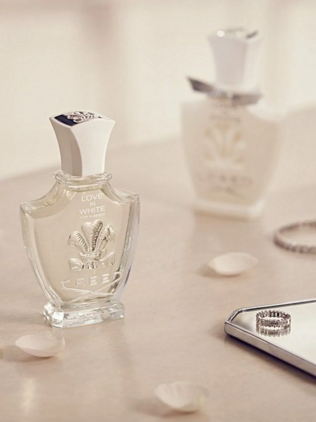 love-in-white-for-summer-is-the-best-cool-summer-cologne
