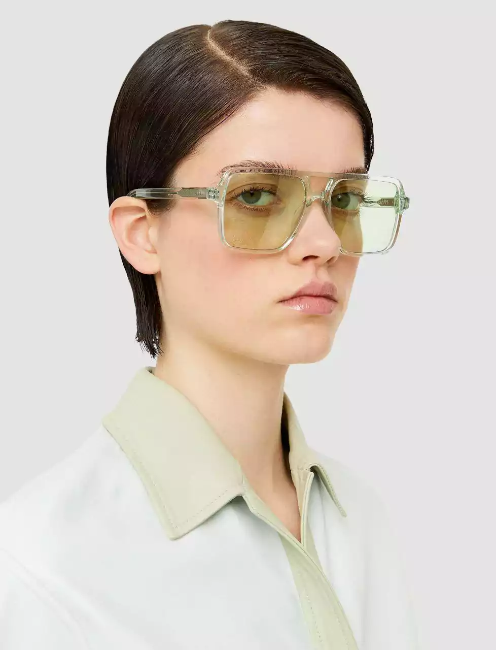 عینک ‌آفتابی‌های ترند زنانه 2023 - عینک مربعی